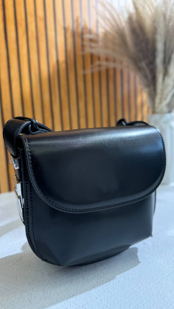 NeoLuxe™ – Modern Elegance Crossbody Bag | Vegan Leather | Adjustable Strap | 7.5" x 2.3" x 6.7"