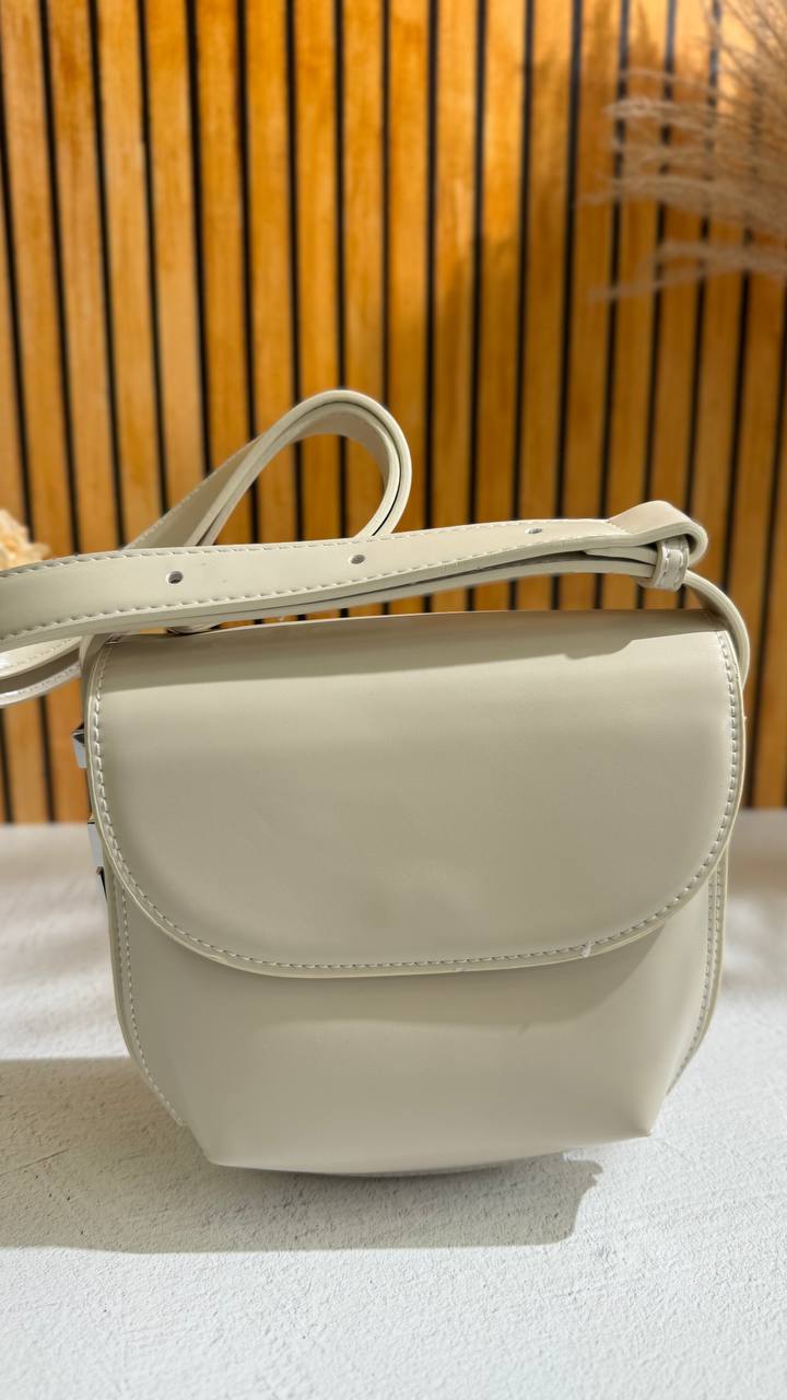 NeoLuxe™ – Modern Elegance Crossbody Bag | Vegan Leather | Adjustable Strap | 7.5" x 2.3" x 6.7"