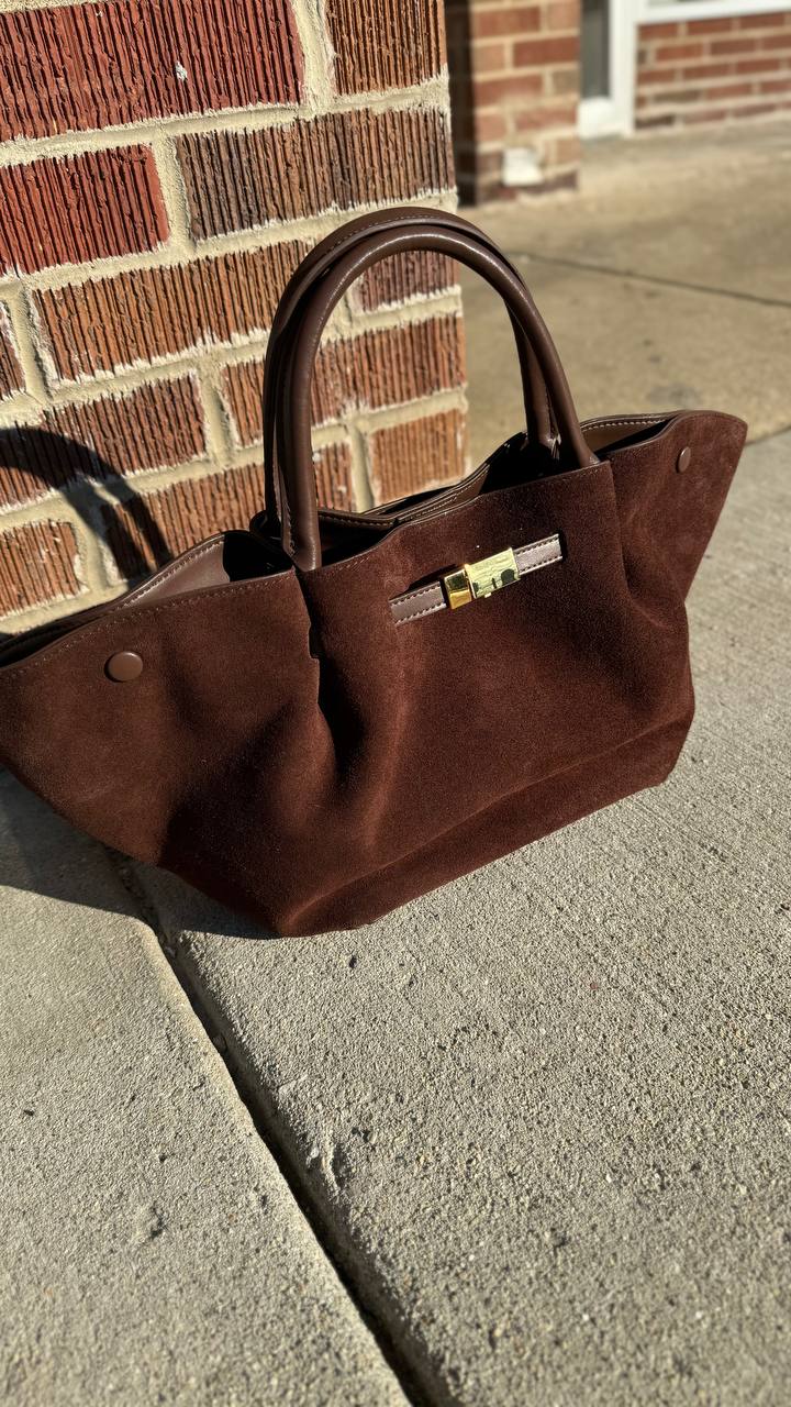 Saya Bag - An Italian bag made of genuine suede