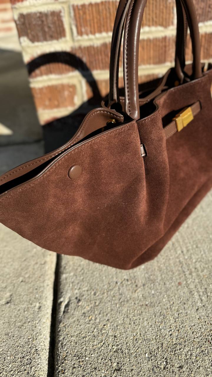 Saya Bag - An Italian bag made of genuine suede