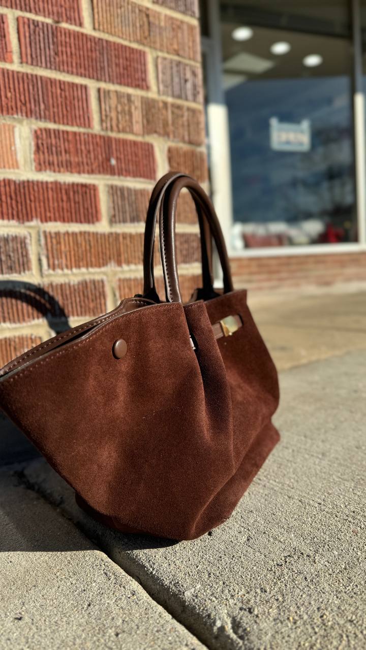 Saya Bag - An Italian bag made of genuine suede