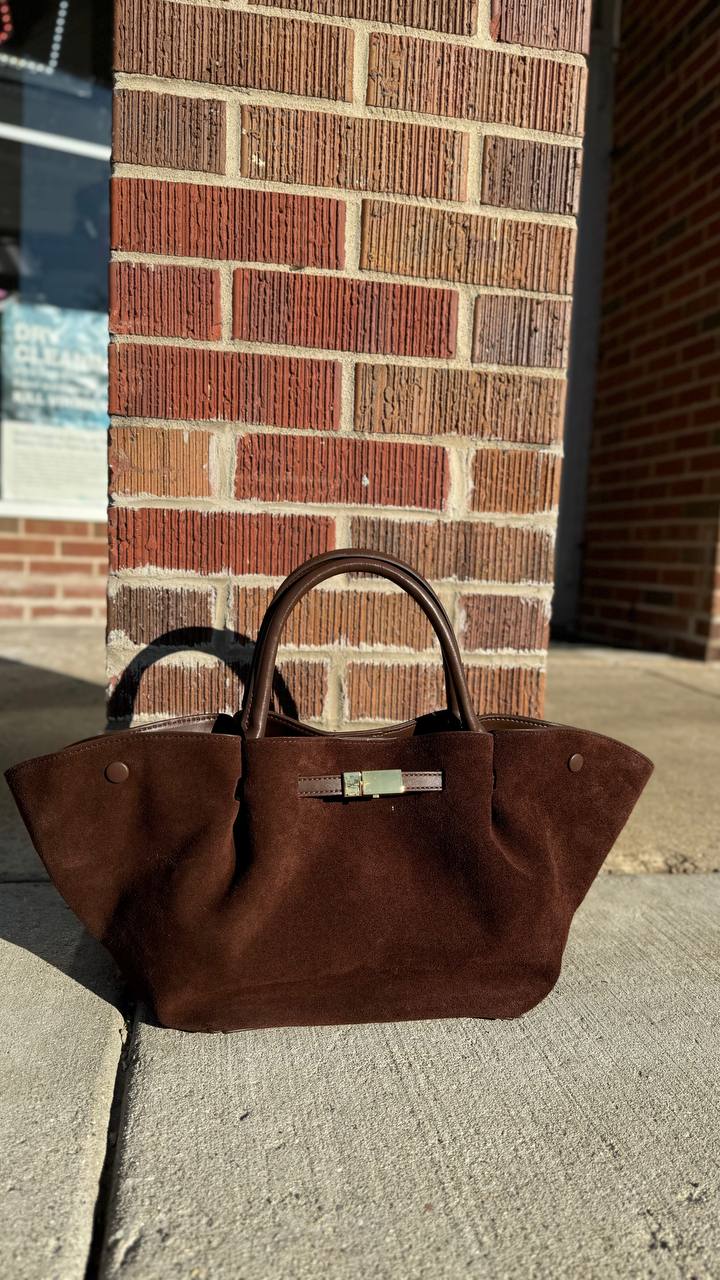 Saya Bag - An Italian bag made of genuine suede
