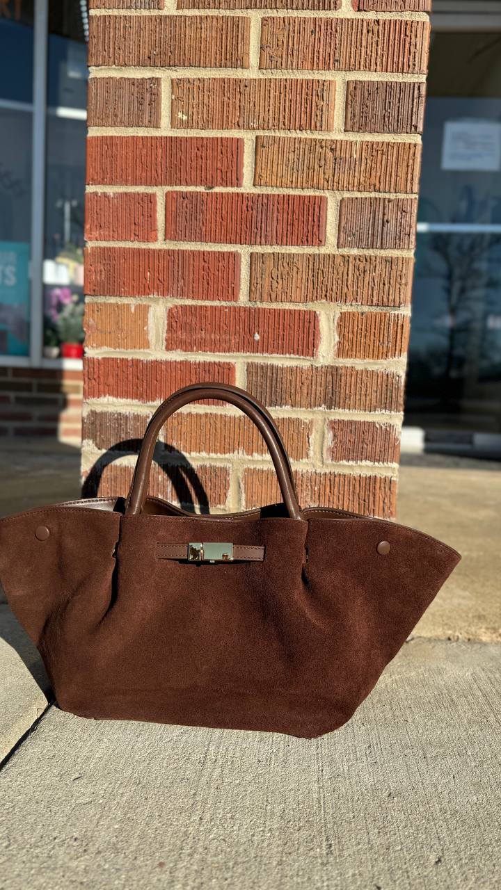 Saya Bag - An Italian bag made of genuine suede
