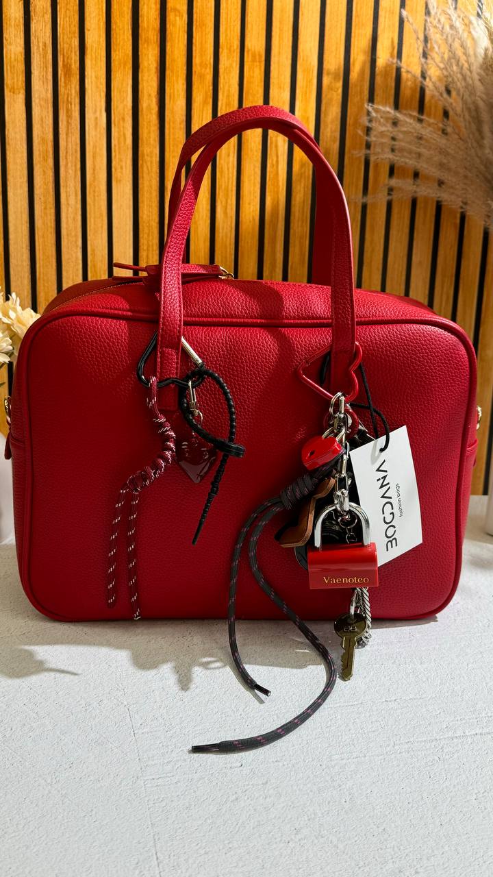 Scarlet Luxe Bag – A Statement of Passion, Elegance, and Premium Quality