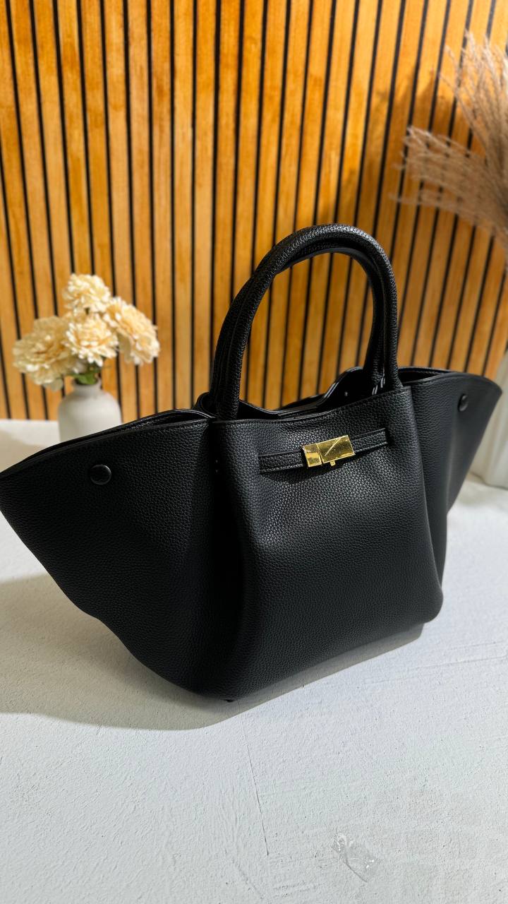 Tote Bag “BellaVita” – Italian Chic and Practicality in Every Detail