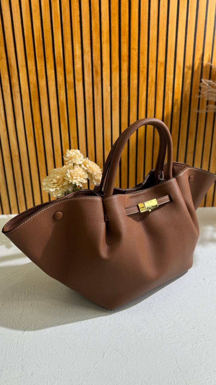 Tote Bag “BellaVita” – Italian Chic and Practicality in Every Detail