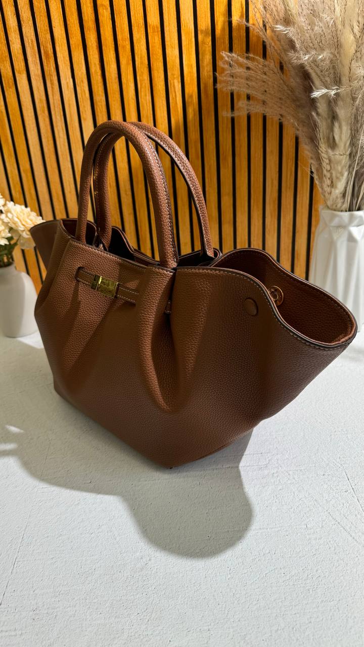 Tote Bag “BellaVita” – Italian Chic and Practicality in Every Detail