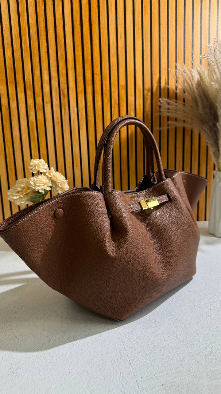 Tote Bag “BellaVita” – Italian Chic and Practicality in Every Detail