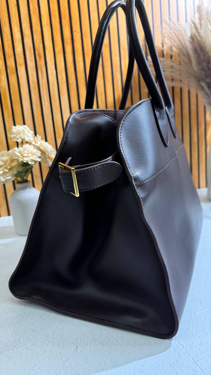 Eleganza Bag. Italy