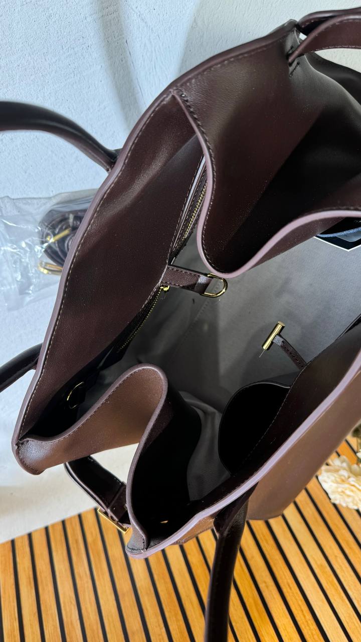 Eleganza Bag. Italy