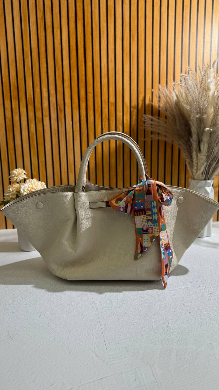 Tote Bag “BellaVita” – Italian Chic and Practicality in Every Detail