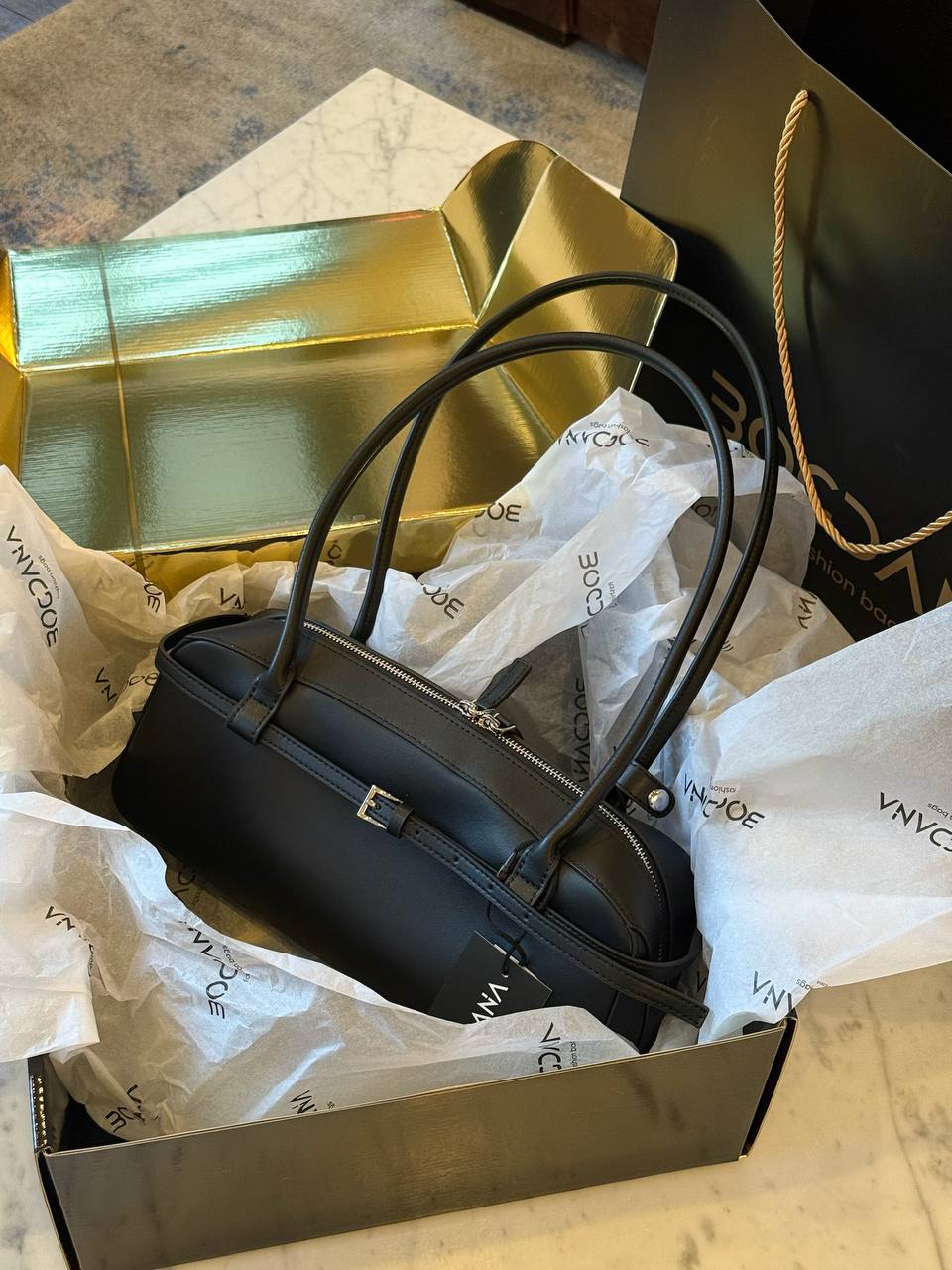 NOIR CLASSIQUE – Genuine Leather Shoulder Bag