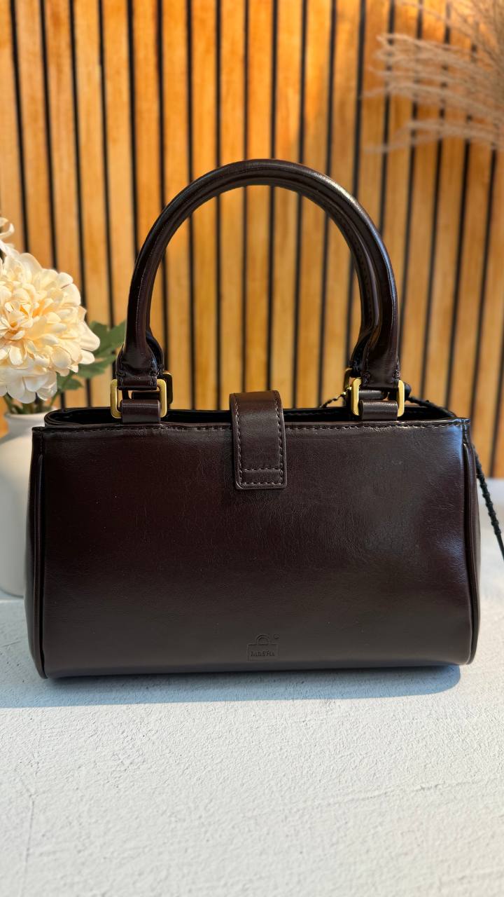 Chic Charm” – Leather Bag with Adorable Details