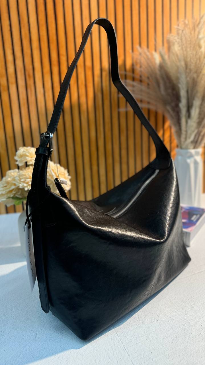 Sophia — Exquisite Minimalist Leather Bag