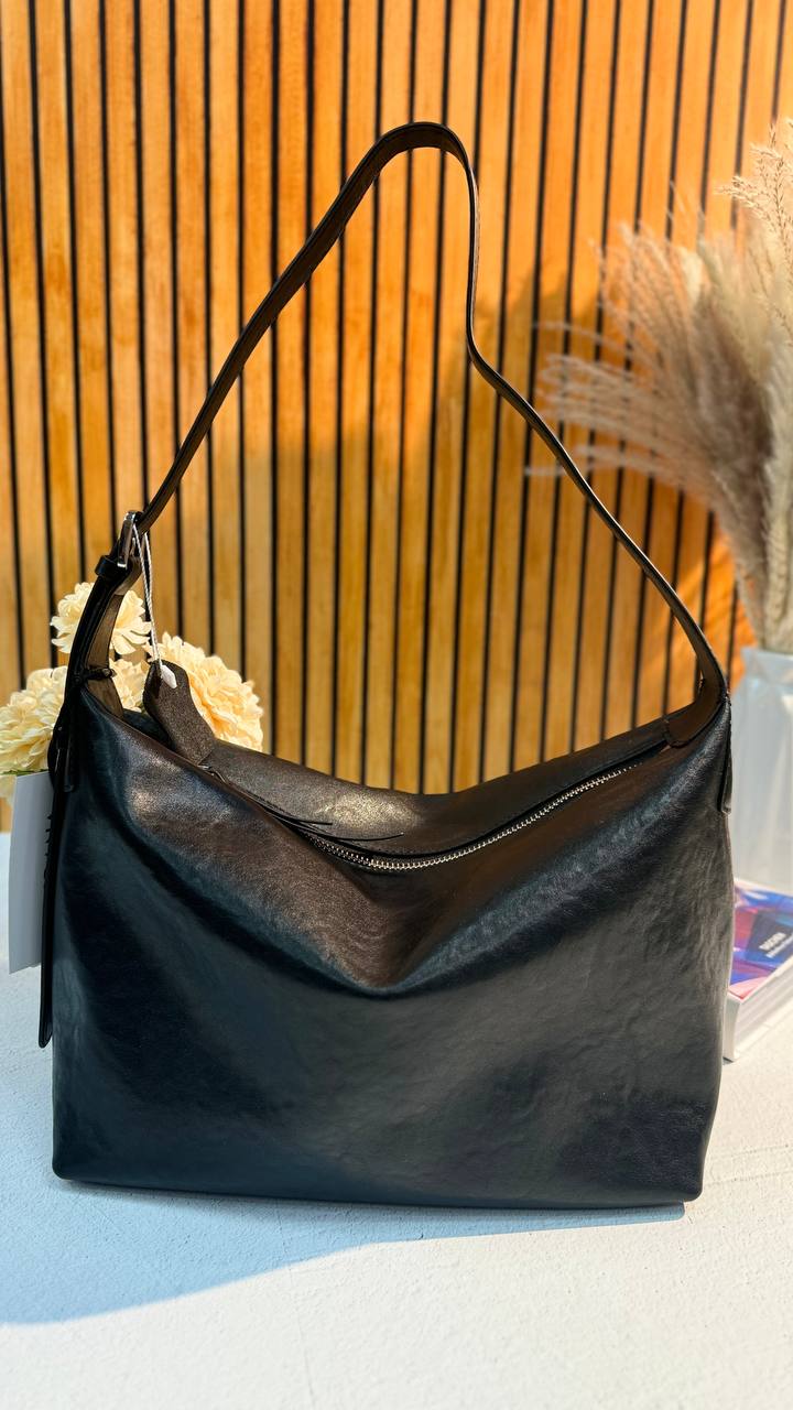Sophia — Exquisite Minimalist Leather Bag