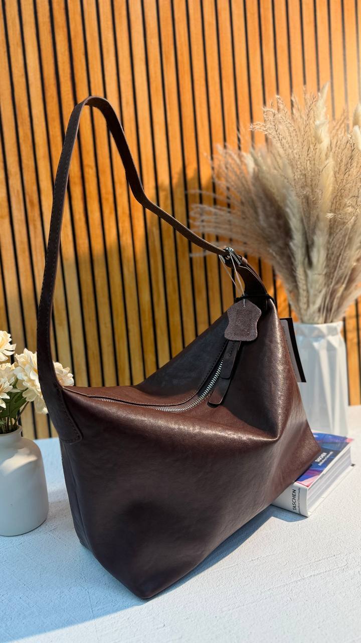 Sophia — Exquisite Minimalist Leather Bag