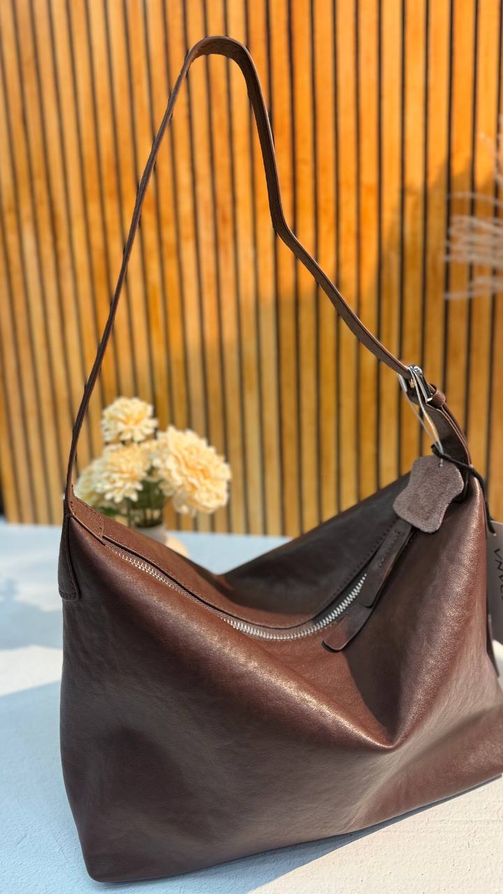 Sophia — Exquisite Minimalist Leather Bag