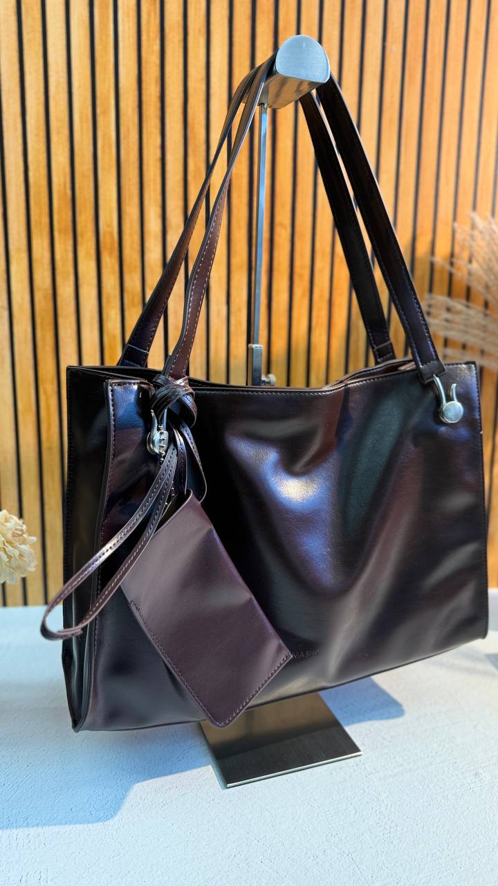 SAYANA ELEGANCE – The Shopper Bag with a Perfect Balance of Style and Functionality