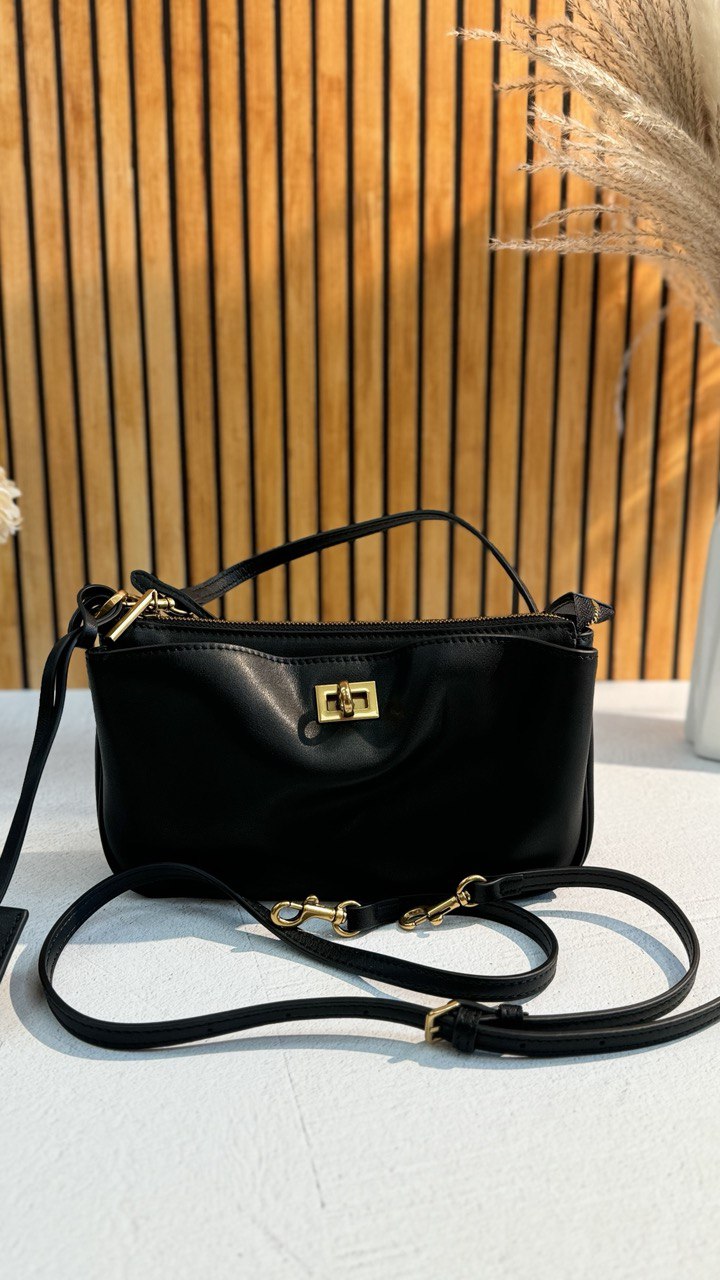 Luxury Leather Crossbody Bag – Timeless Elegance for Every Occasion