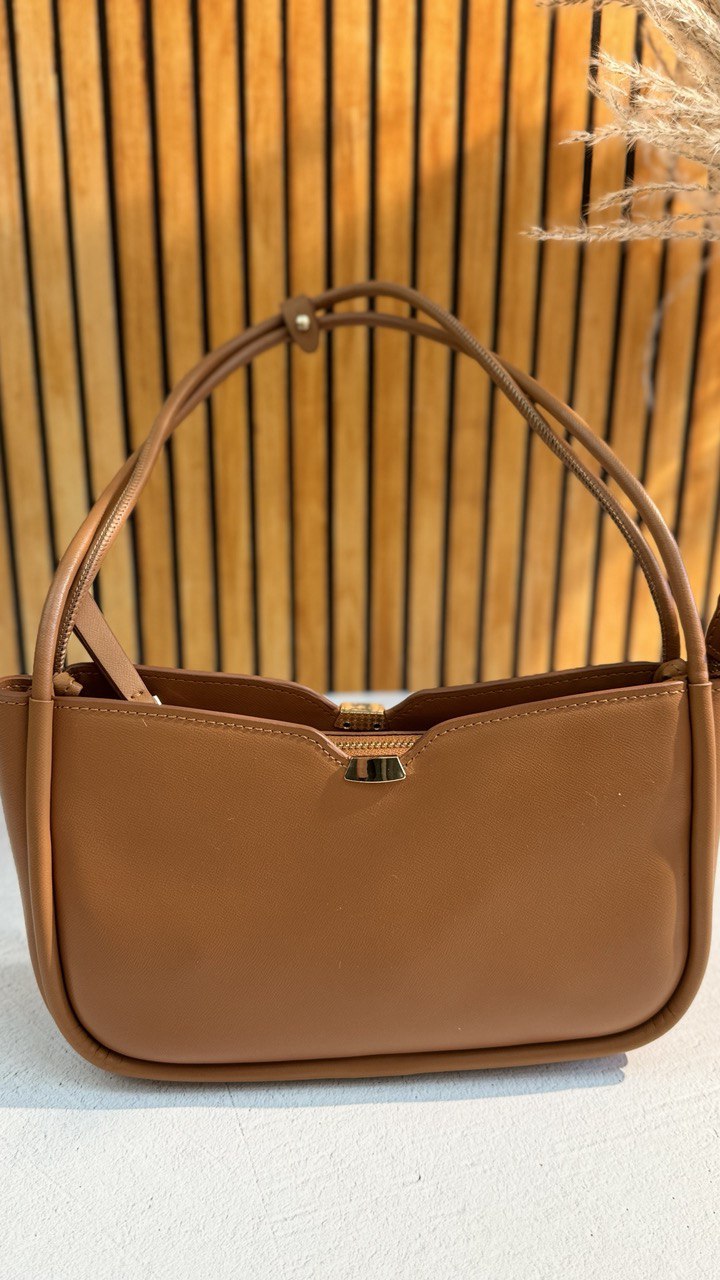 Timeless Elegance – Genuine Leather Handbag with Top Handle