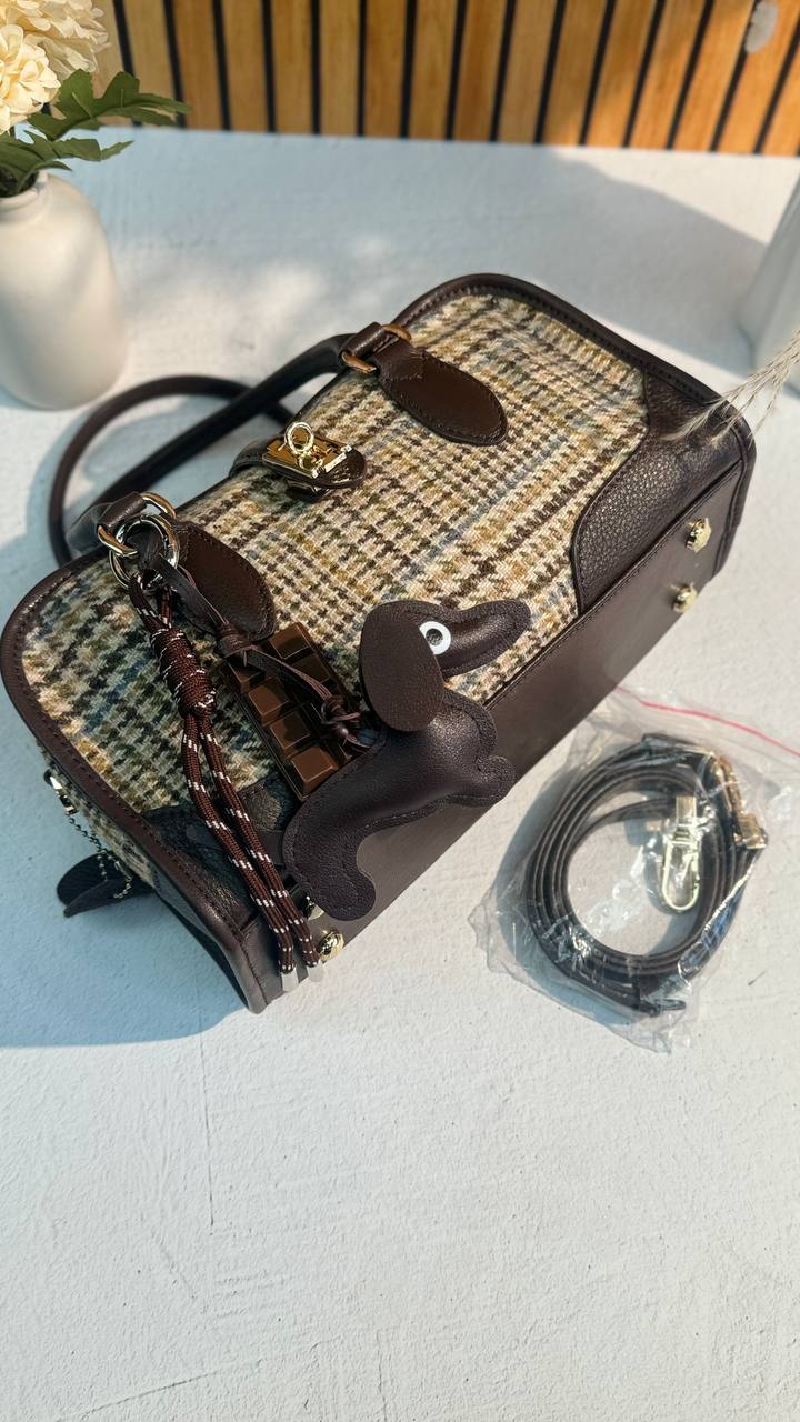 Tweed Luxe Bag with Genuine Leather – Elegance in Every Detail
