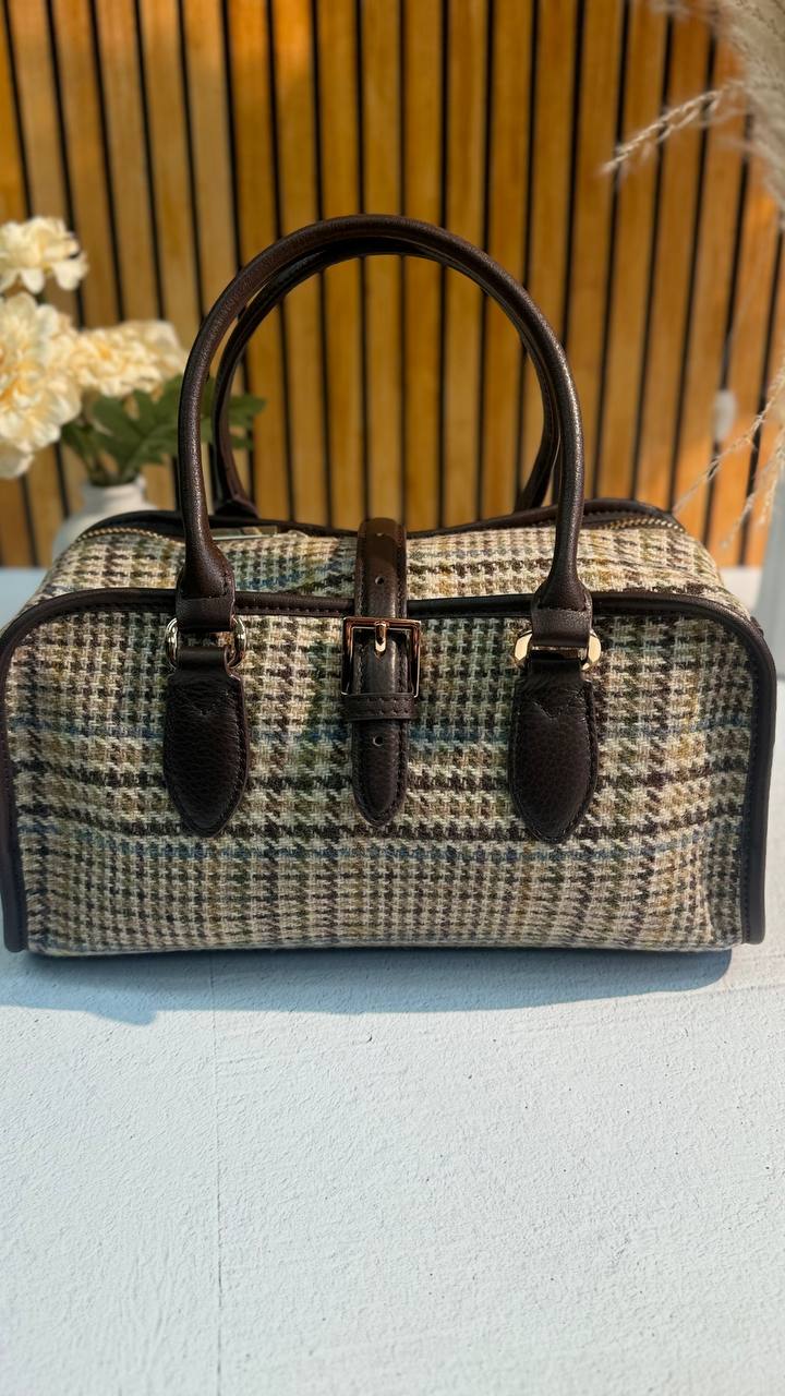 Tweed Luxe Bag with Genuine Leather – Elegance in Every Detail