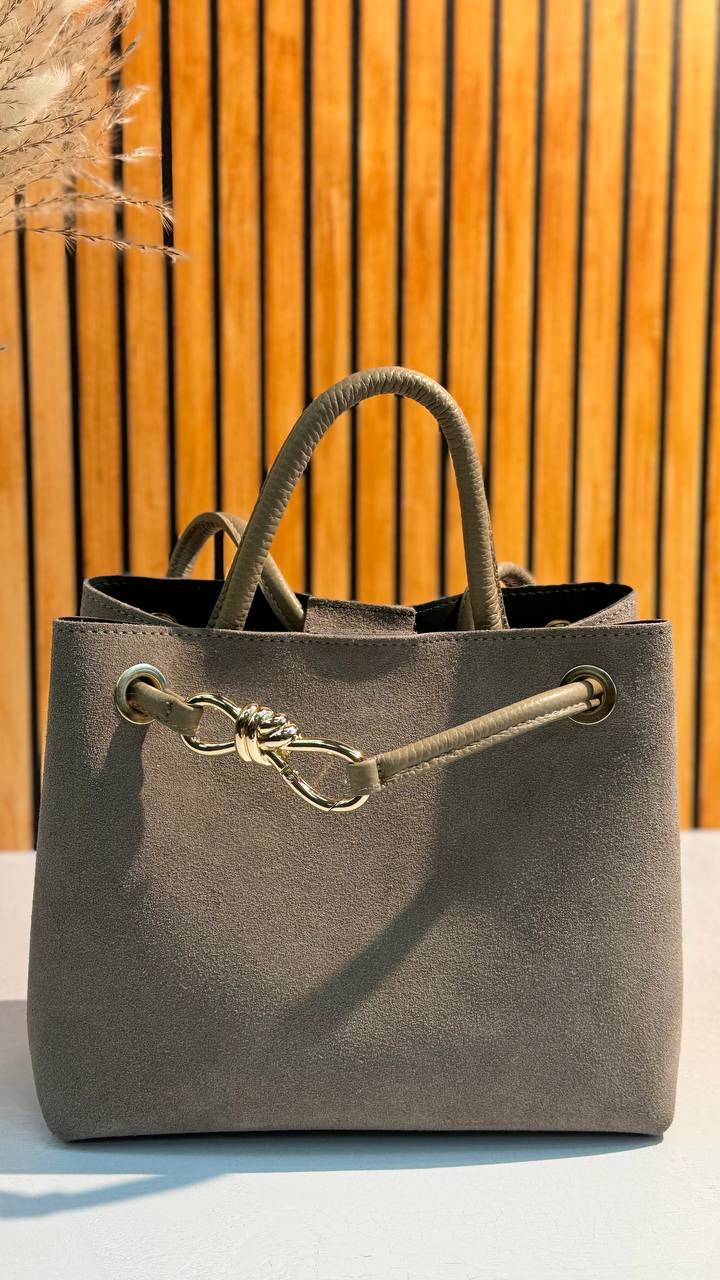 Bellissima Suede Bag – Italian Elegance in Every Detail