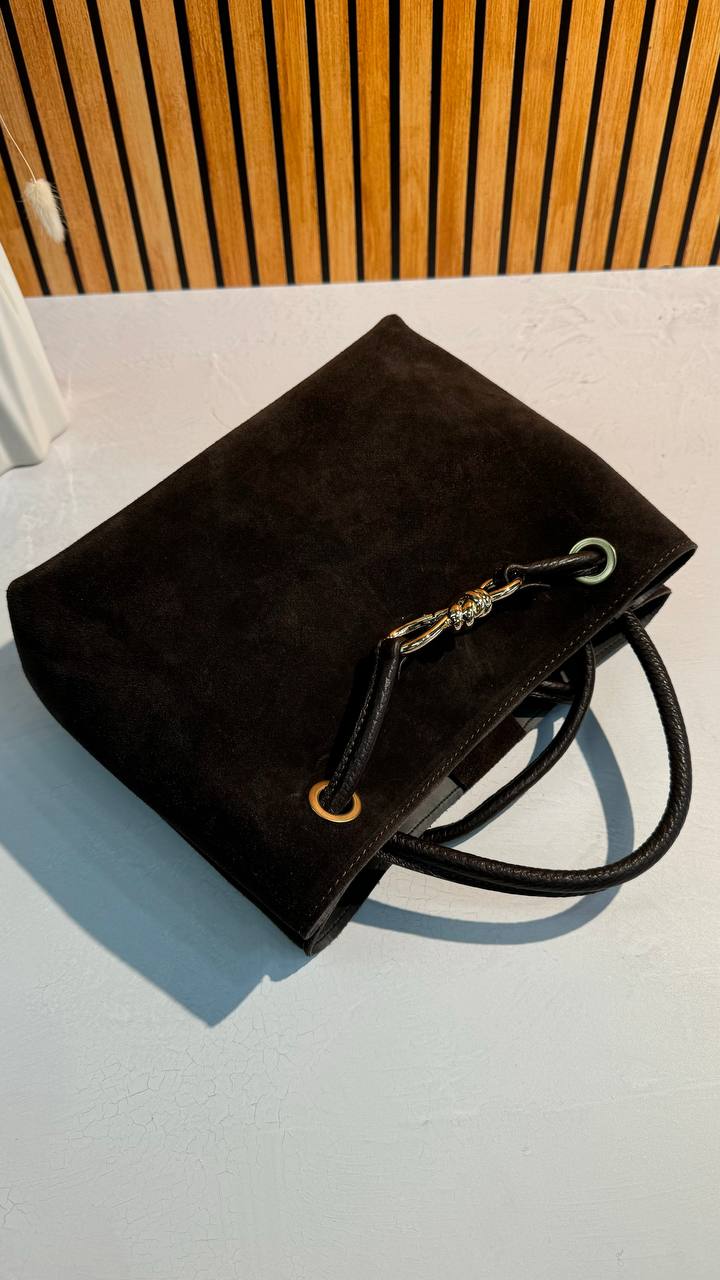 Bellissima Suede Bag – Italian Elegance in Every Detail
