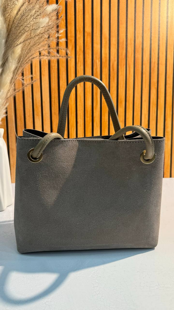 Bellissima Suede Bag – Italian Elegance in Every Detail