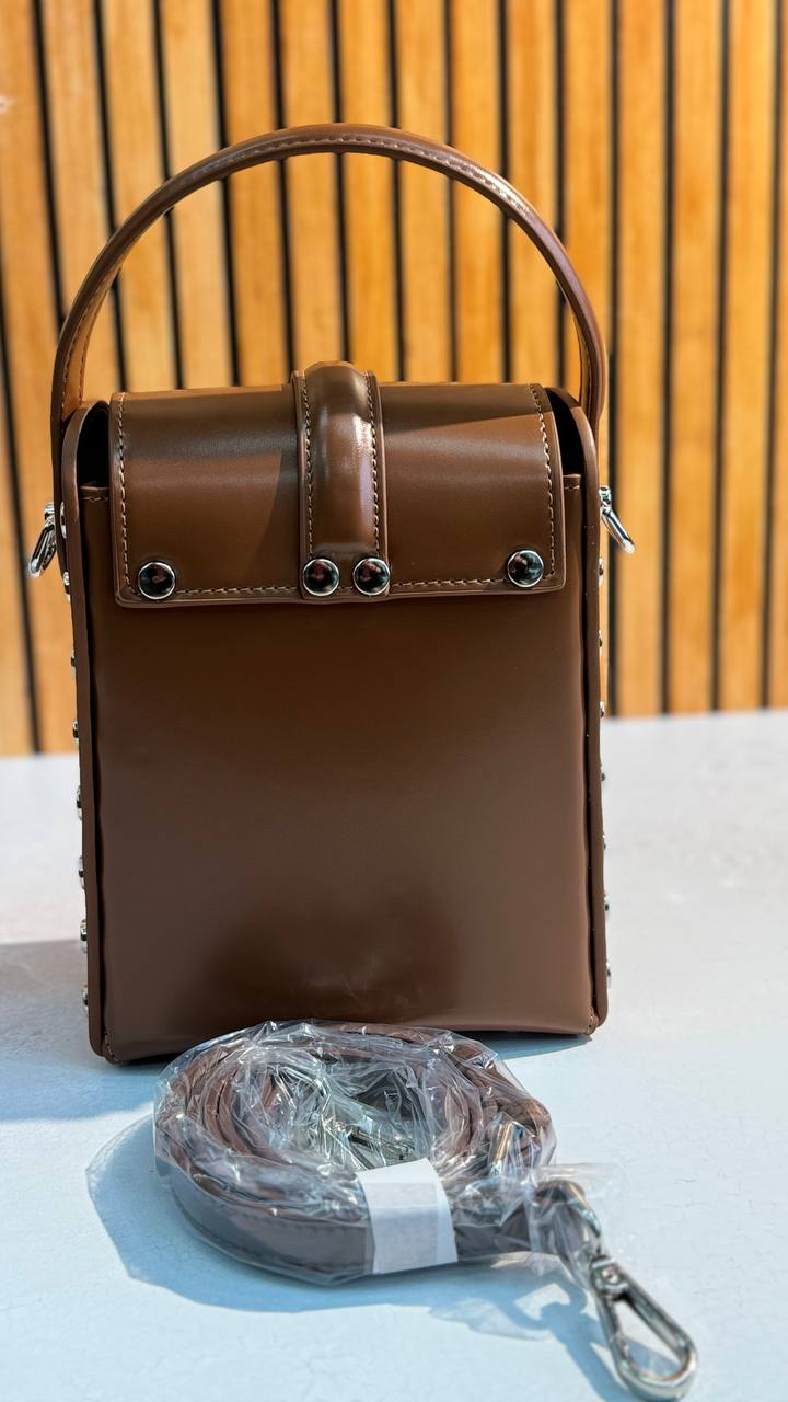 👜 Mini Genuine Leather Bag – Everyday Elegance