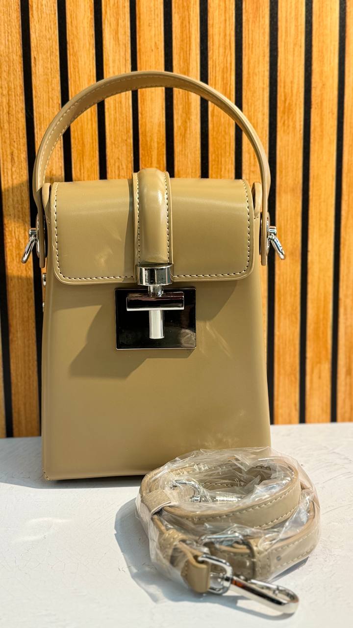 Crossbody Bag in Genuine Leather