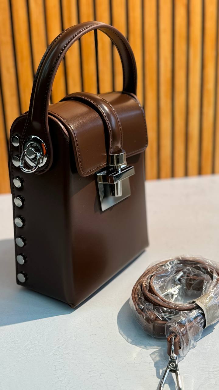 👜 Mini Genuine Leather Bag – Everyday Elegance