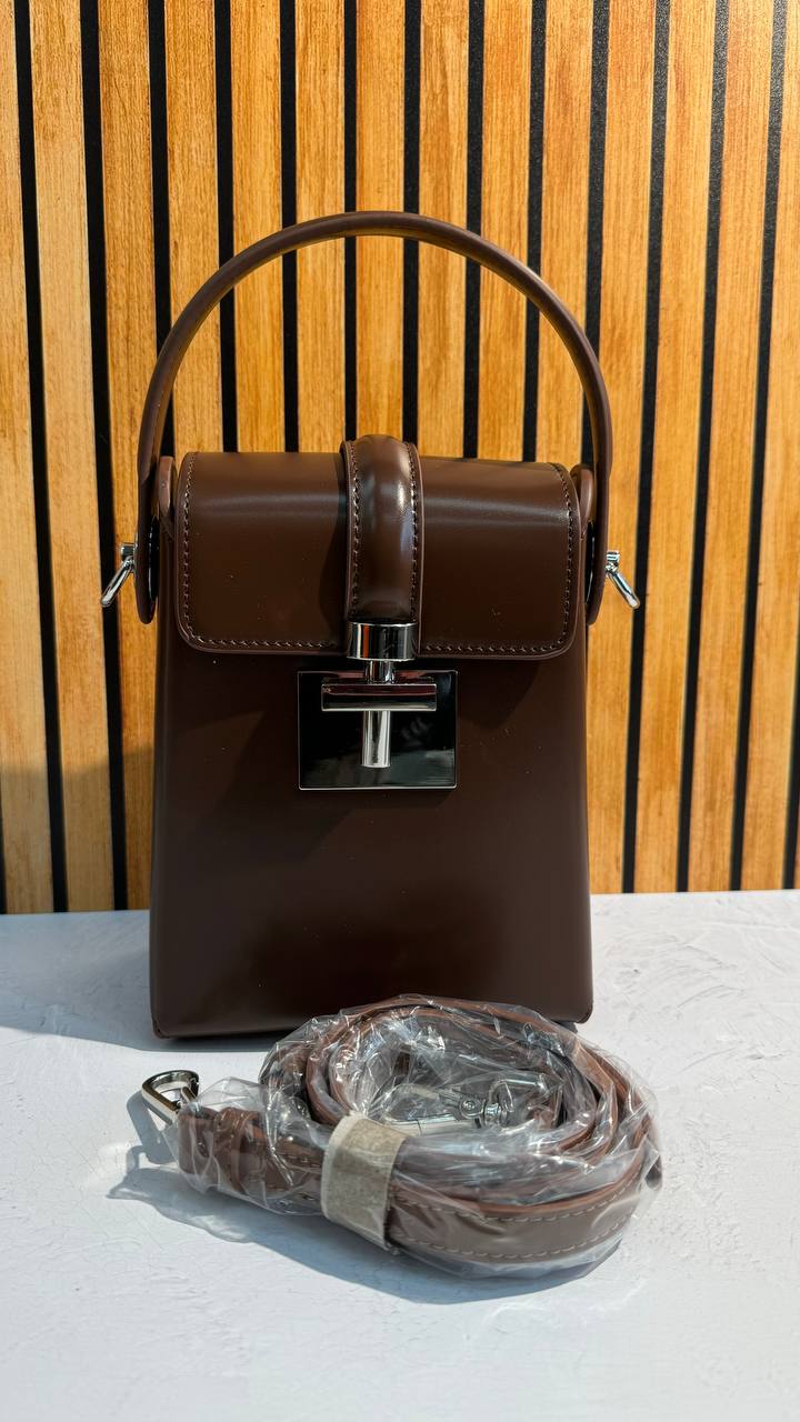 Crossbody Bag in Genuine Leather
