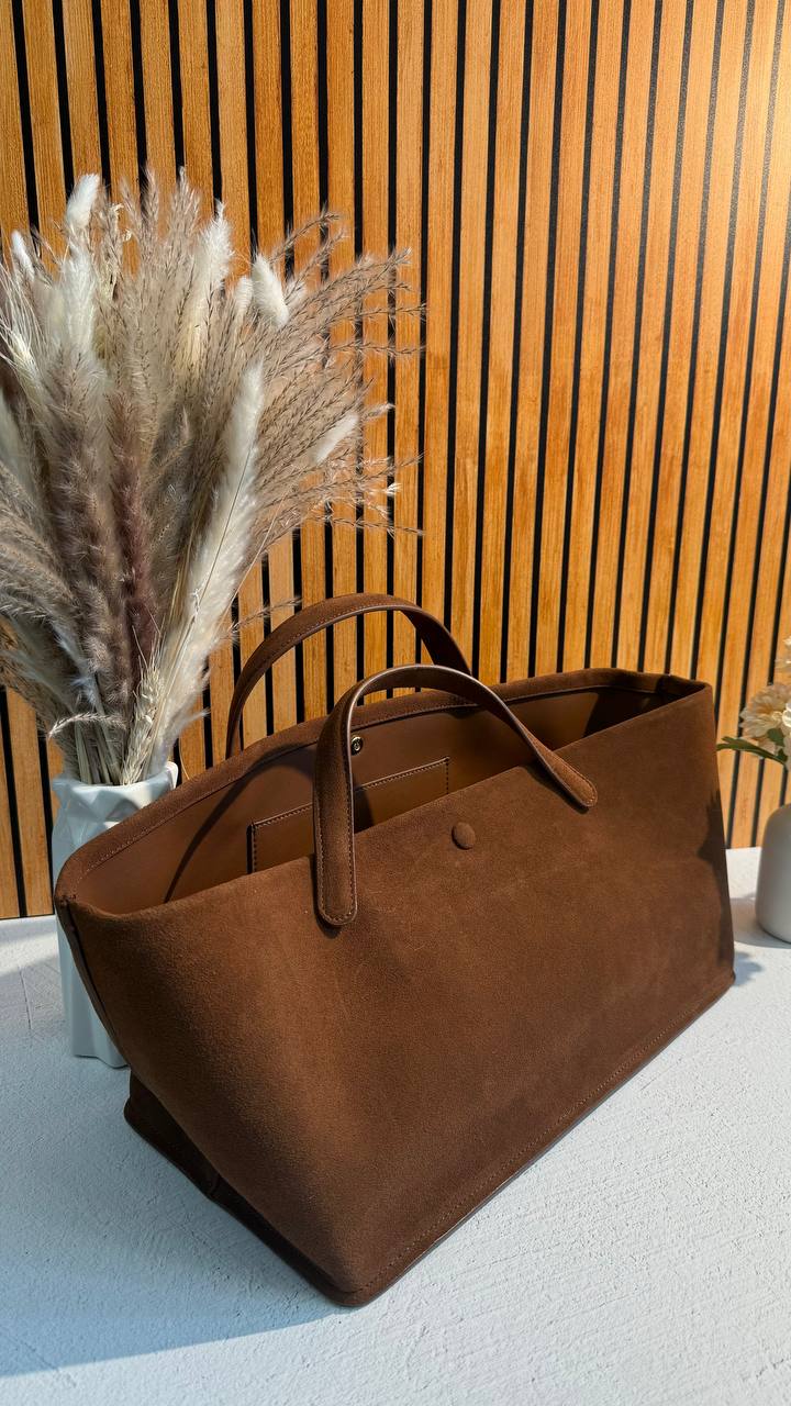 Bag in Genuine Leather and Suede – Elegance and Style in Every Detail.