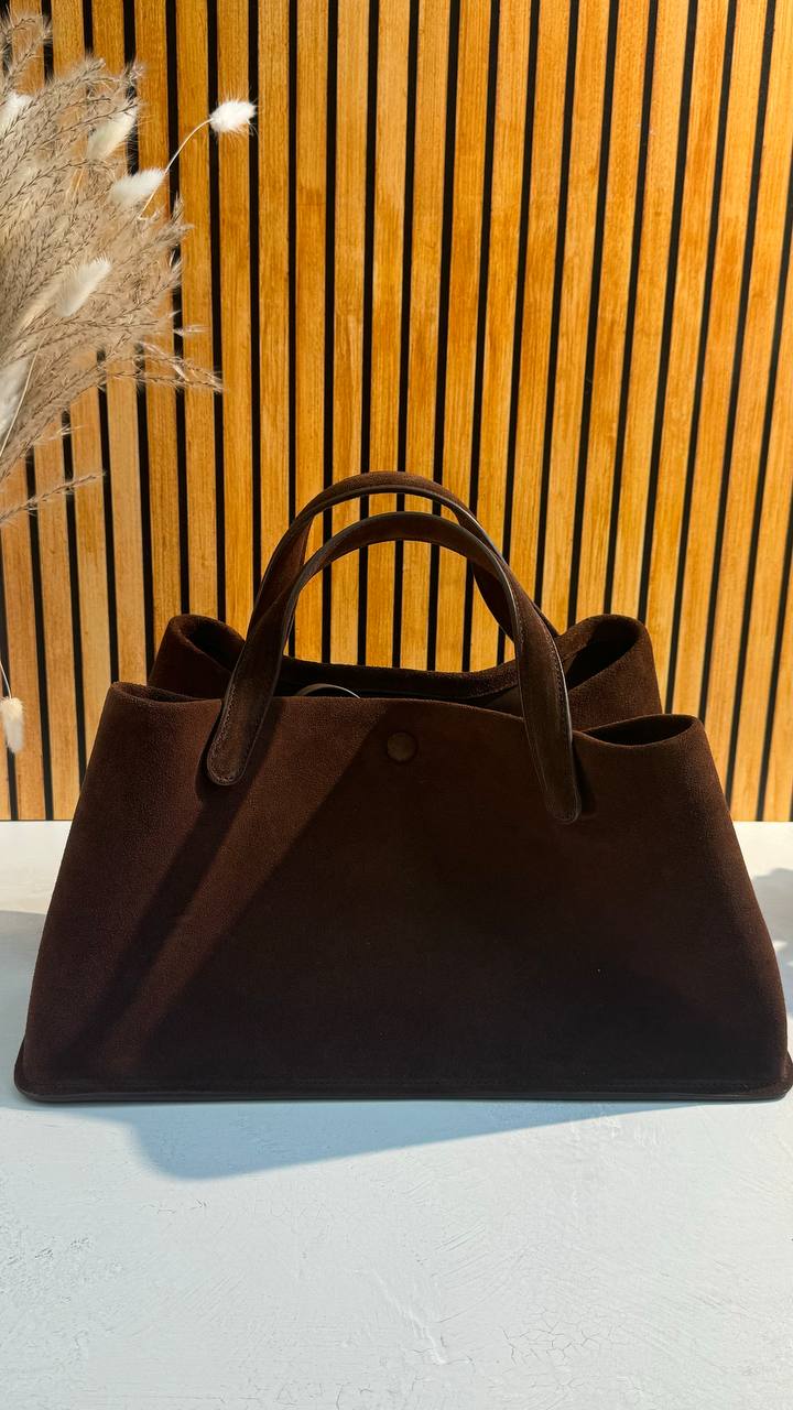Bag in Genuine Leather and Suede – Elegance and Style in Every Detail.