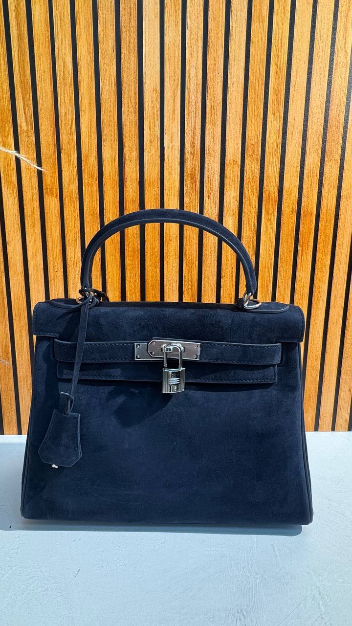 Dana – A Genuine Leather and Suede Bag – A Symbol of Status and Refined Taste