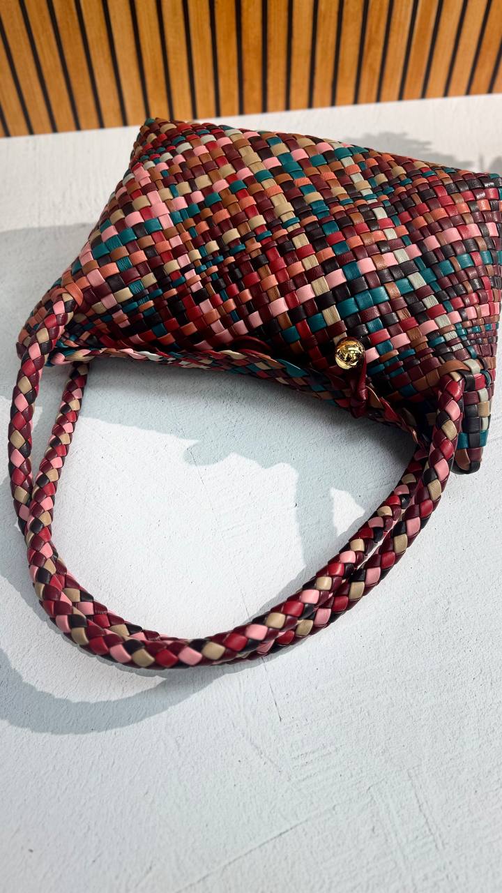 Luna Weave – A Genuine Leather Woven Bag for True Style Enthusiasts