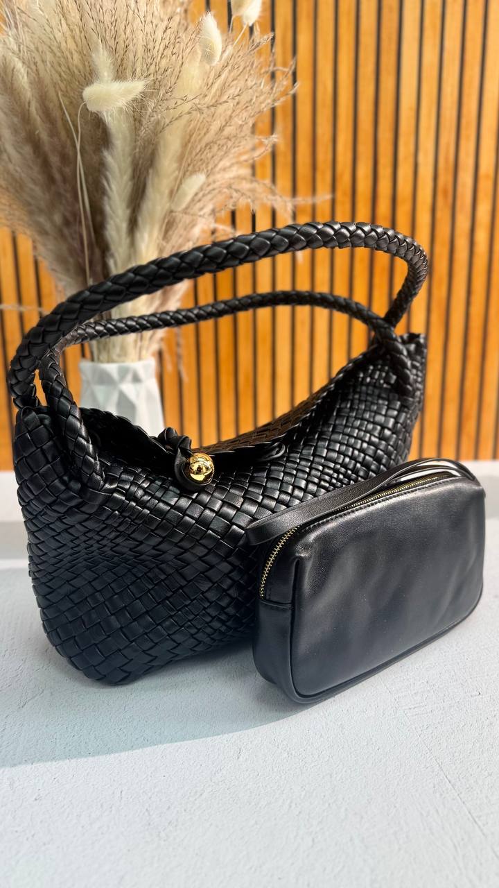 Luna Weave – A Genuine Leather Woven Bag for True Style Enthusiasts