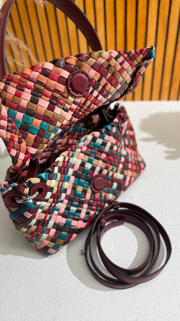 Handwoven Elegance – Genuine Leather Bag