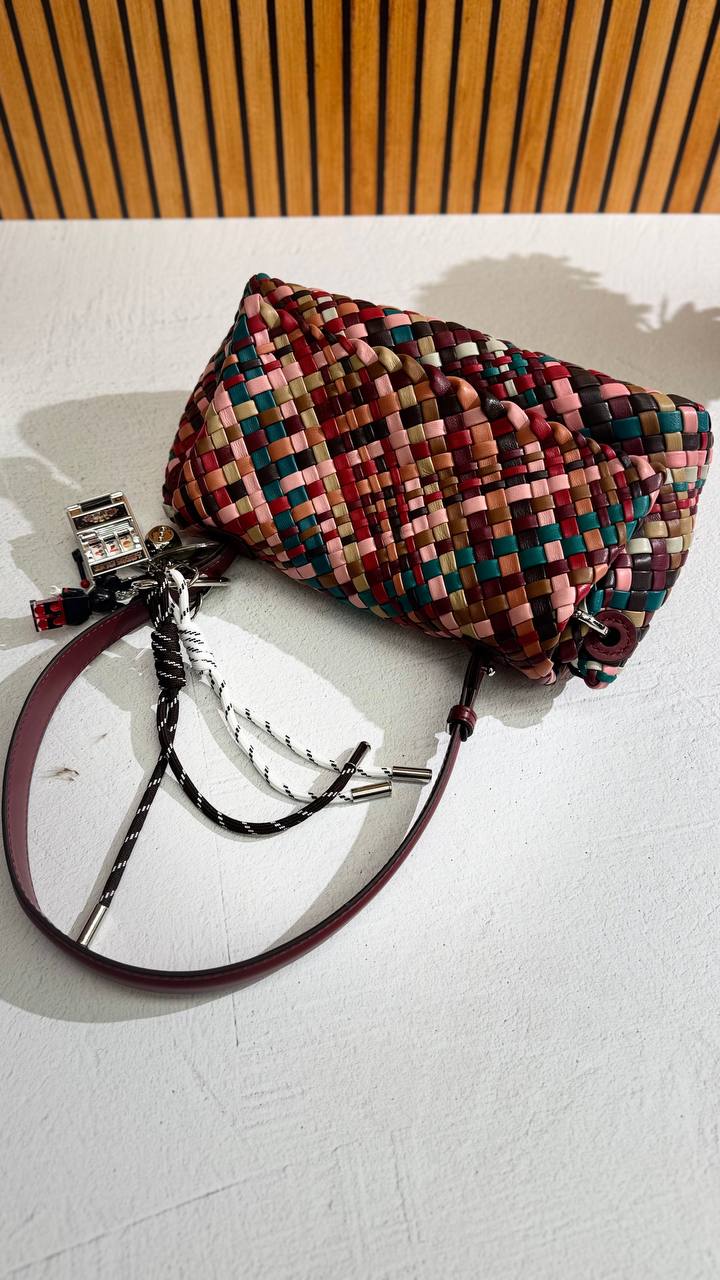 Handwoven Elegance – Genuine Leather Bag