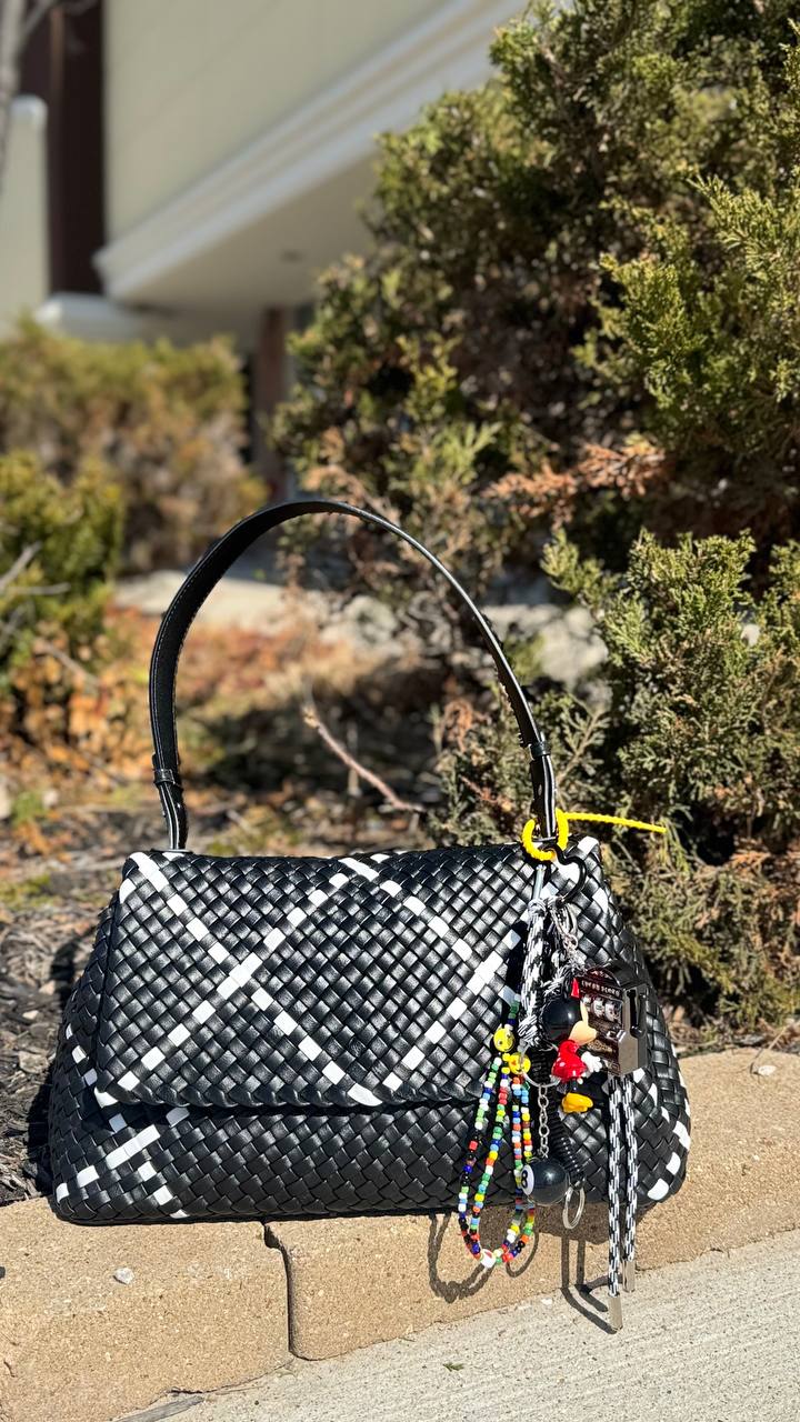 Handwoven Elegance – Genuine Leather Bag