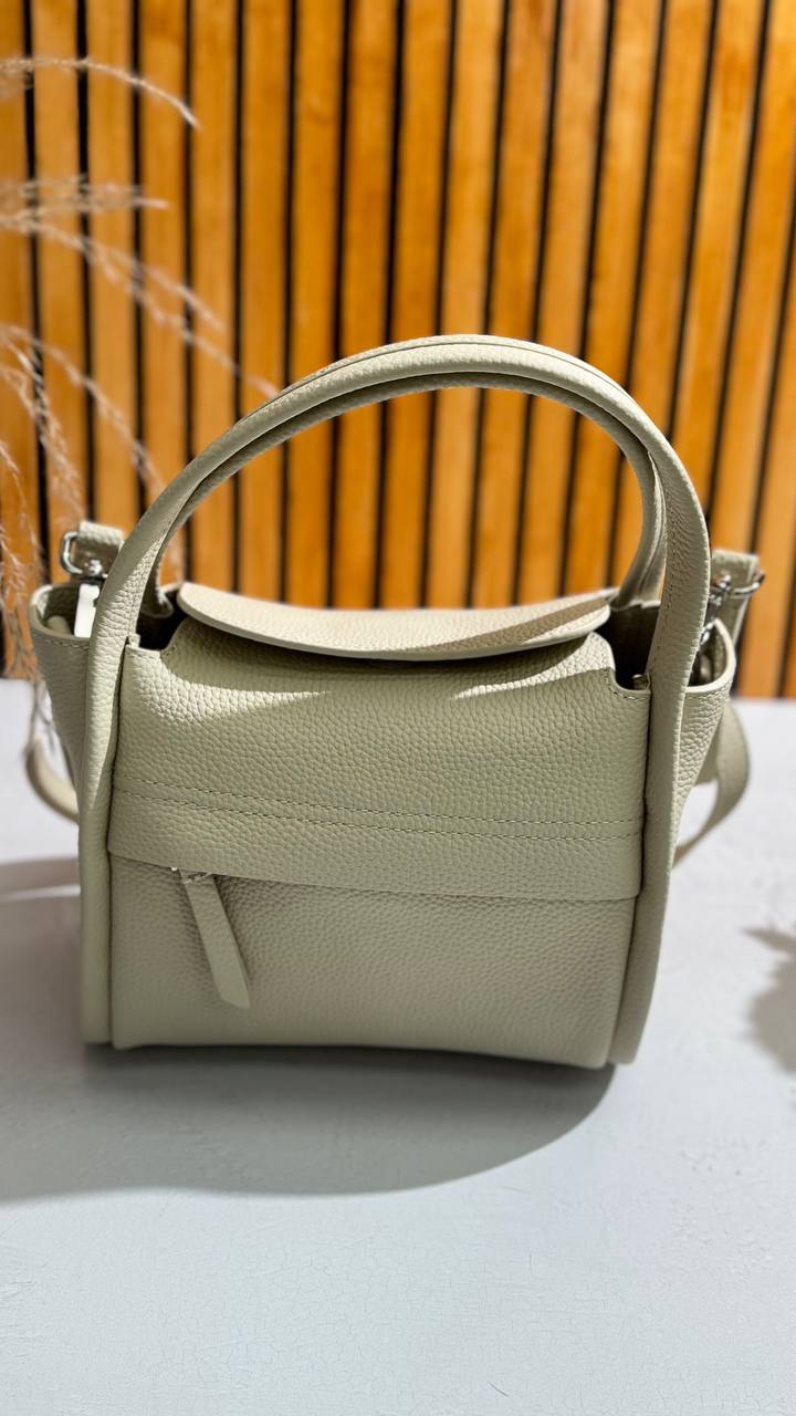 Luxora Leather Elegance – Premium Leather Bag with a Long Strap and Metal Feet