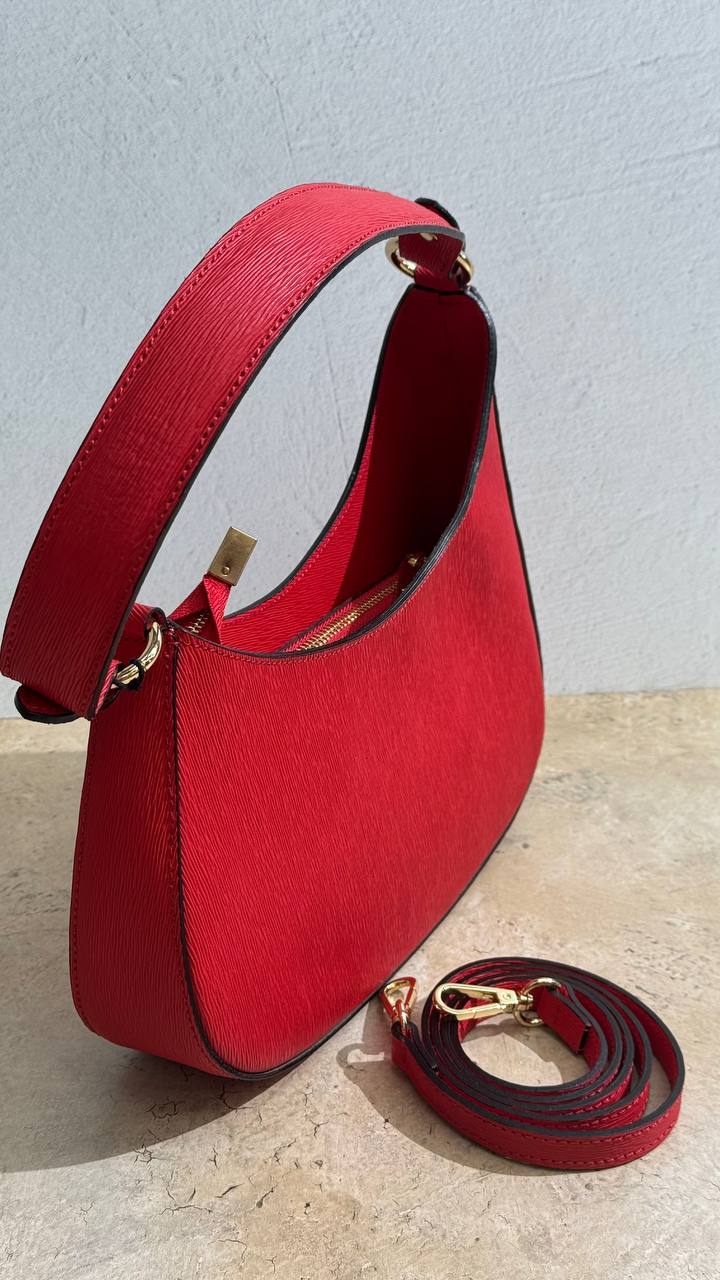Elegant Red Bag – A Bold Accent for Your Style