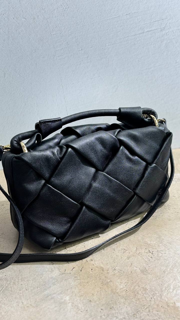 Aria — Genuine Leather Bag. Italy