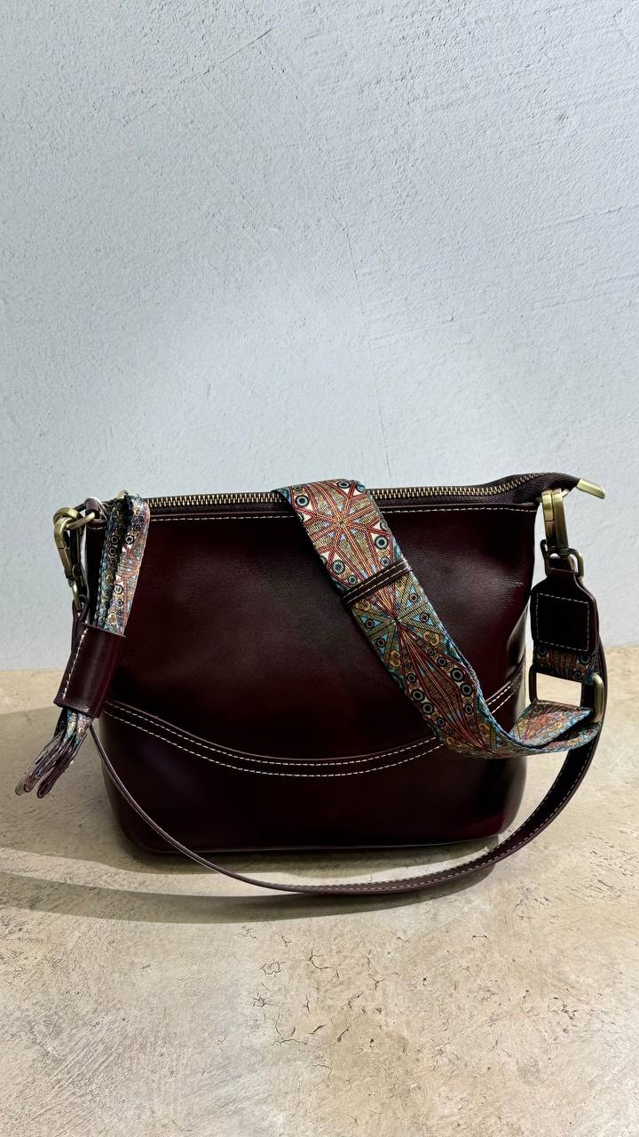 Aria — Stylish Bag for Everyday Elegance