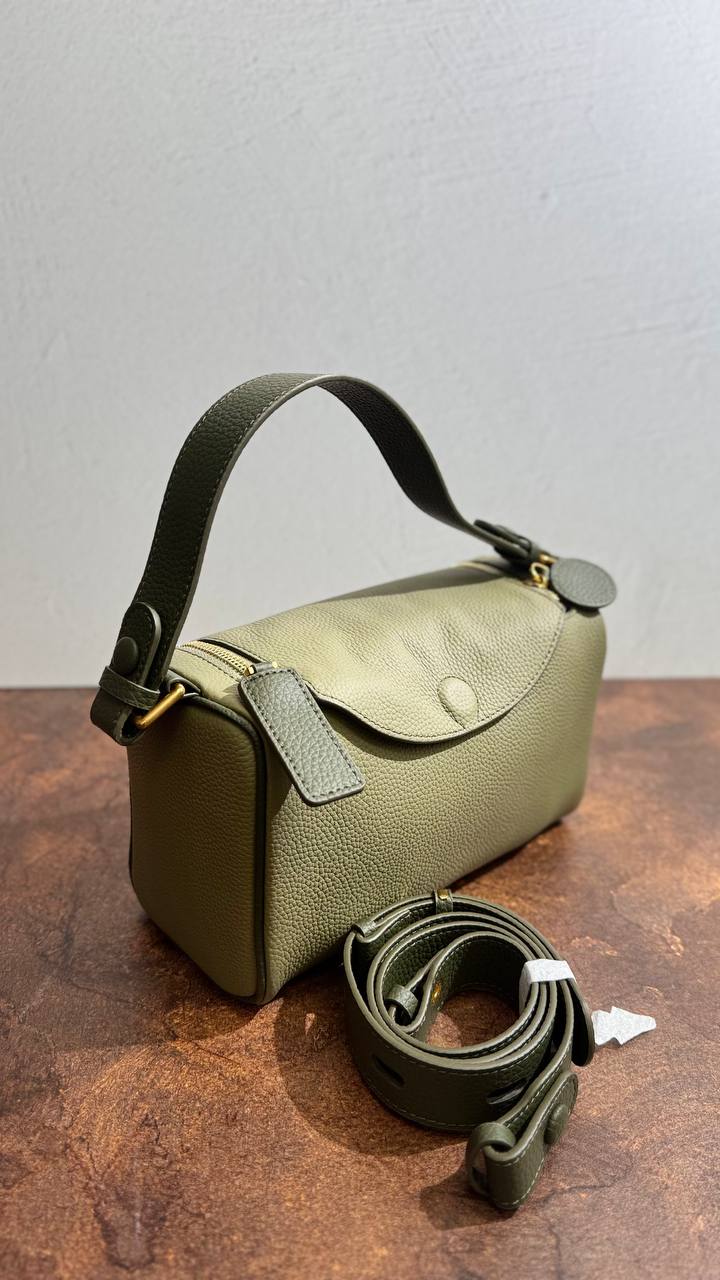 Madelyn Luxe” — Premium Leather Convertible Crossbody & Shoulder Bag