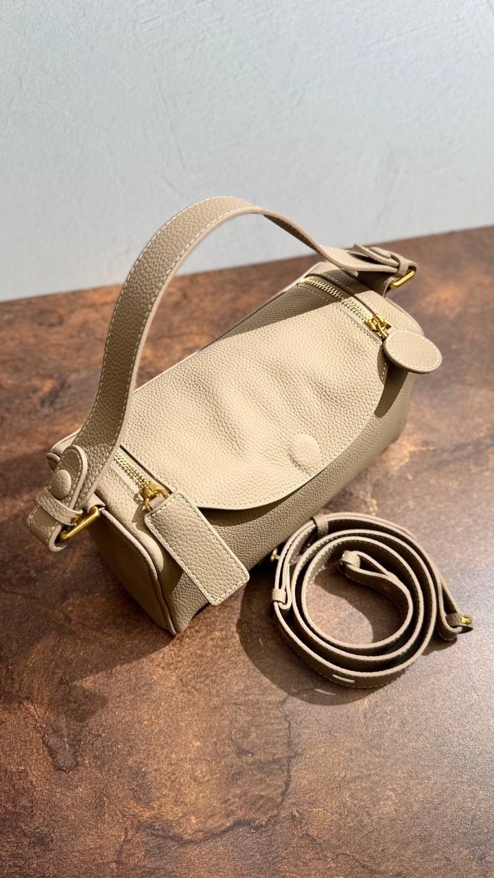 Madelyn Luxe” — Premium Leather Convertible Crossbody & Shoulder Bag