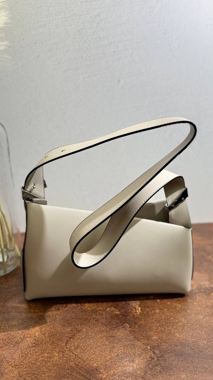 AVA — Handbag Geometry of Elegance