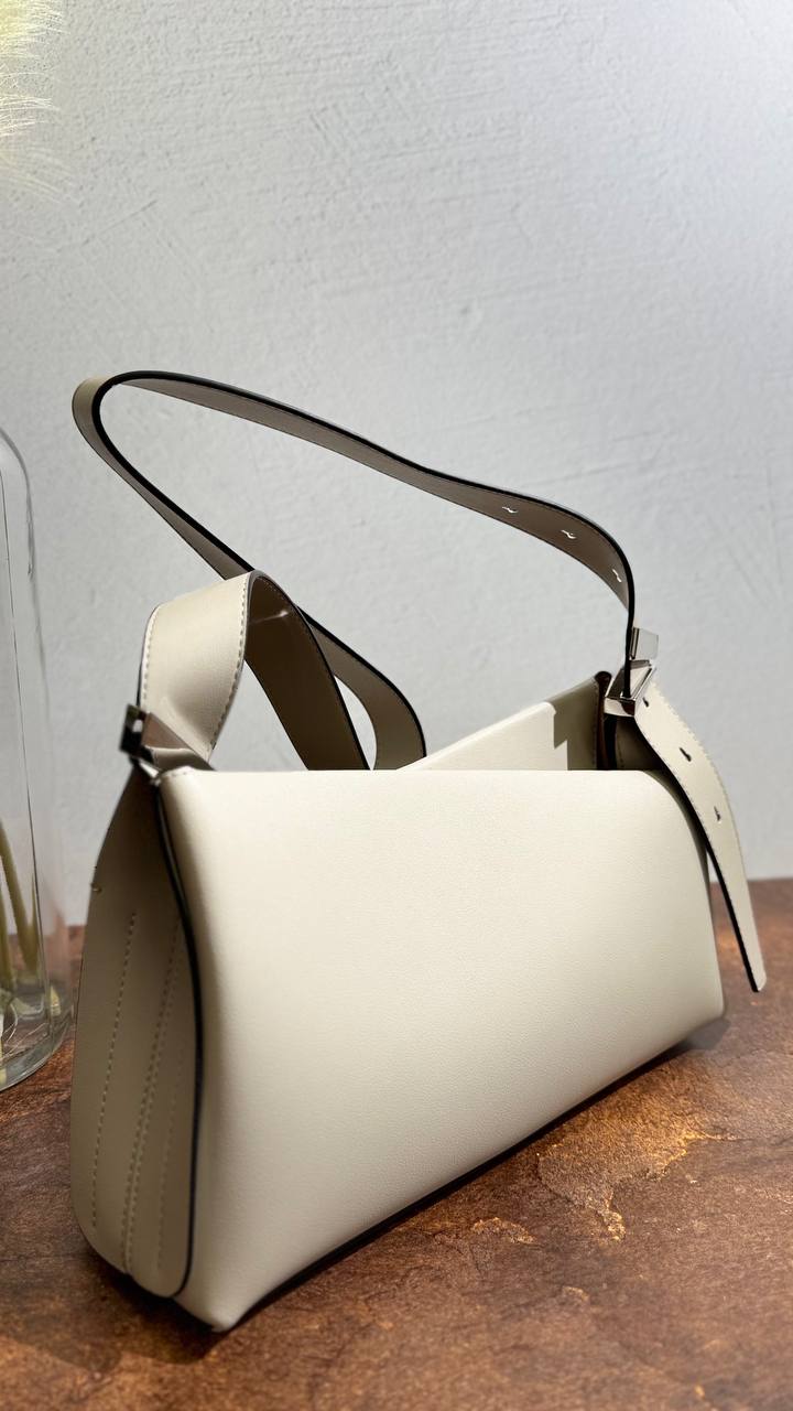 AVA — Handbag Geometry of Elegance