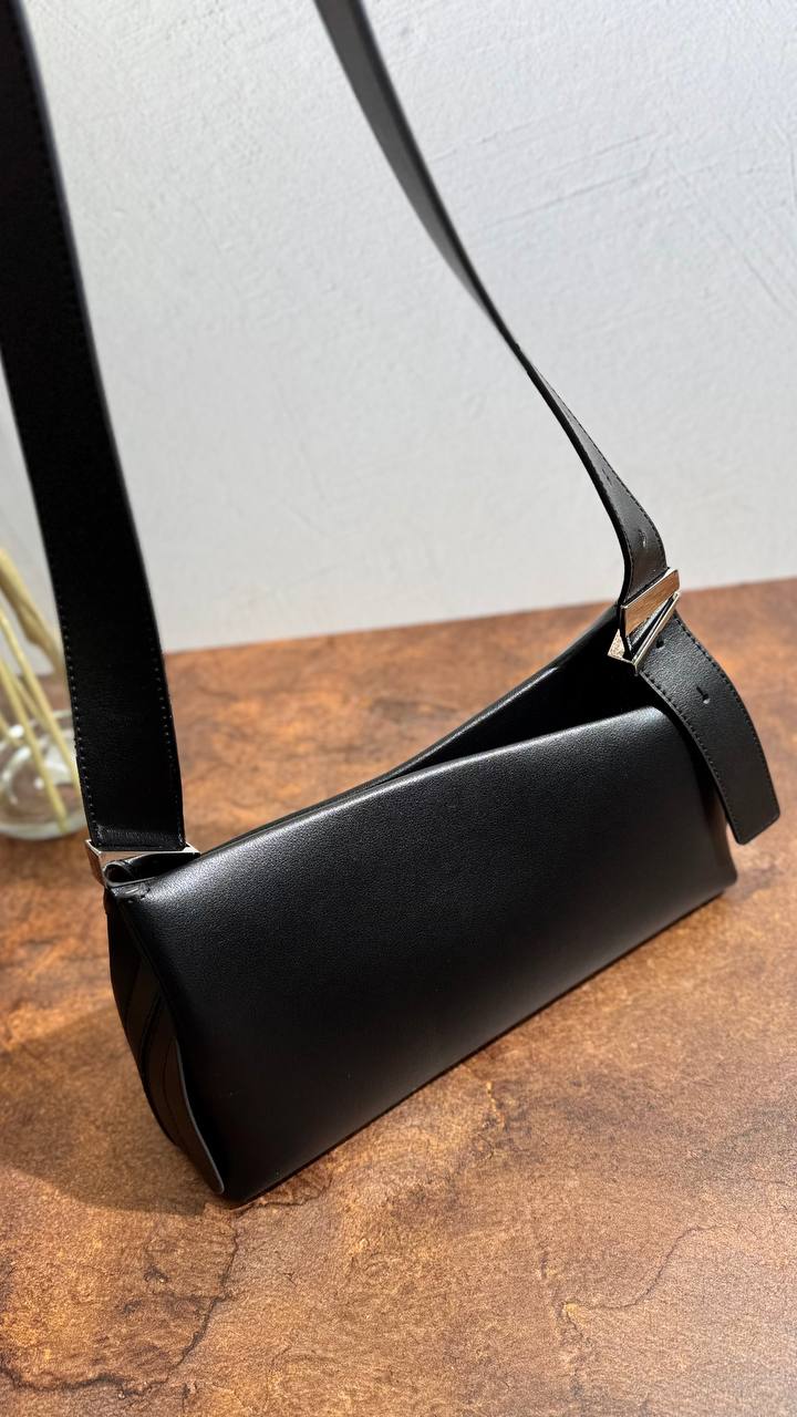 AVA — Handbag Geometry of Elegance